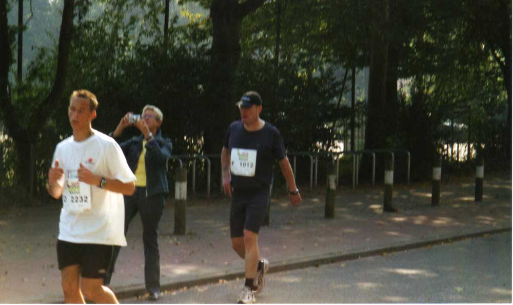 Völlig ausgepumpt - Bremen-Marathon 2005