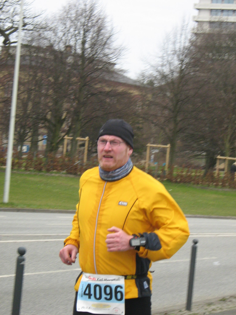 Gezeichnet von der Belastung - Kiel-Marathon 2008